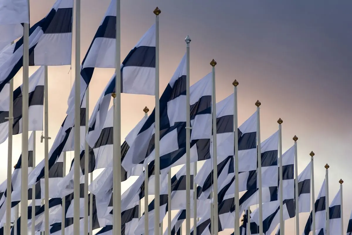 National flags of Finland